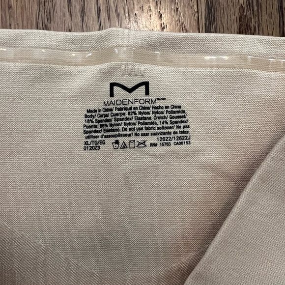 Maidenform high waisted slimming shorts, XL - Picture 4 of 4